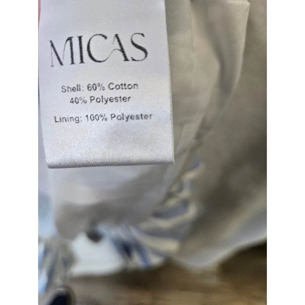 Micas blue white